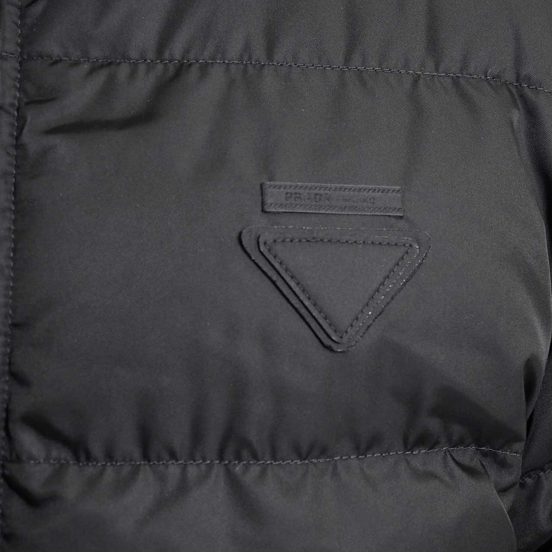 プラダ PRADA ダウンジャケット SGC921 S OOO 11C9 F0002 ブラック 2025AW メンズ